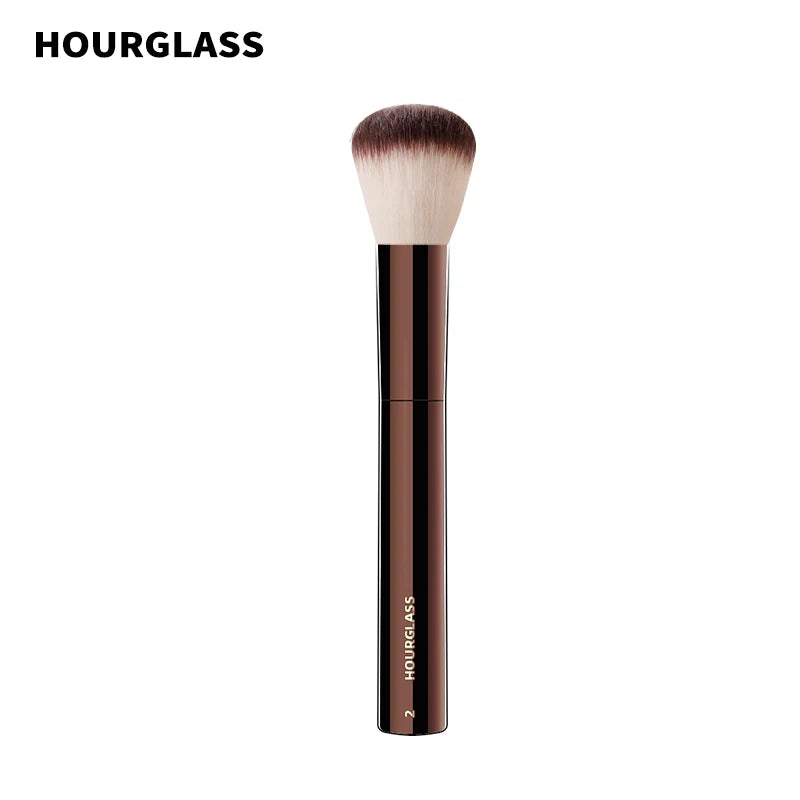 Hourglass - Pinceau fond de teint/blush - N°2